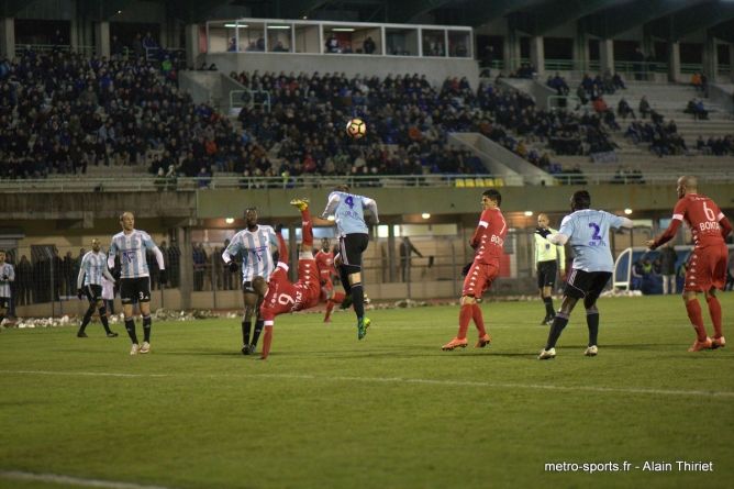 Résumé vidéo Le Puy – Grenoble Foot 38 (1-1)